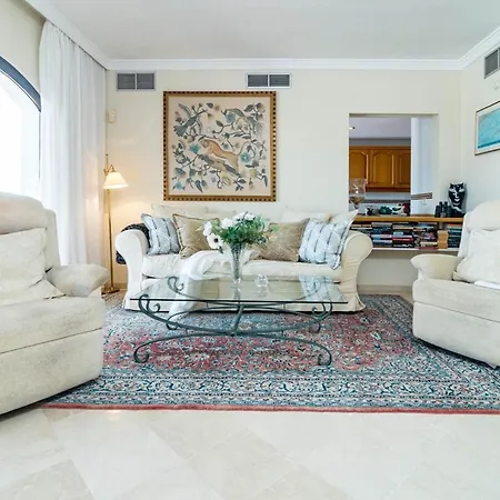 Lag - Spacious Townhouse With Private Jacuzzi Apartman