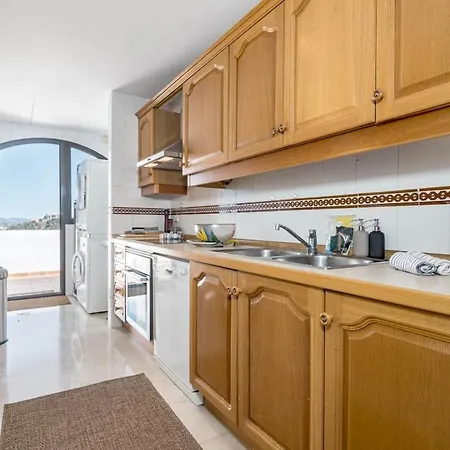 Lag - Spacious Townhouse With Private Jacuzzi Apartman Benahavís