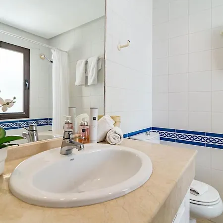 Lag - Spacious Townhouse With Private Jacuzzi Benahavís