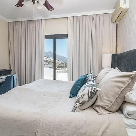 Apartman Lag - Spacious Townhouse With Private Jacuzzi Benahavís
