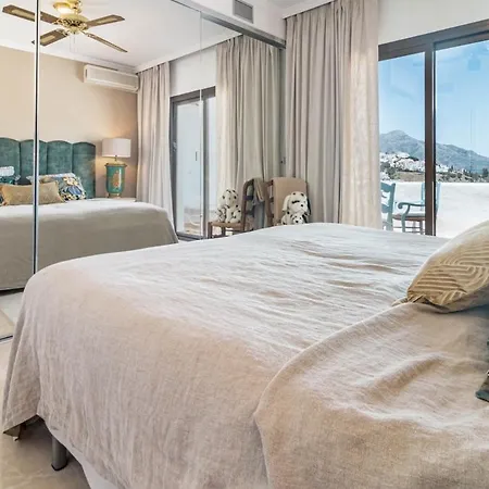 Lag - Spacious Townhouse With Private Jacuzzi Benahavís