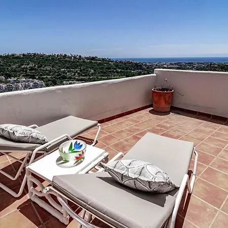 Lag - Spacious Townhouse With Private Jacuzzi Benahavís