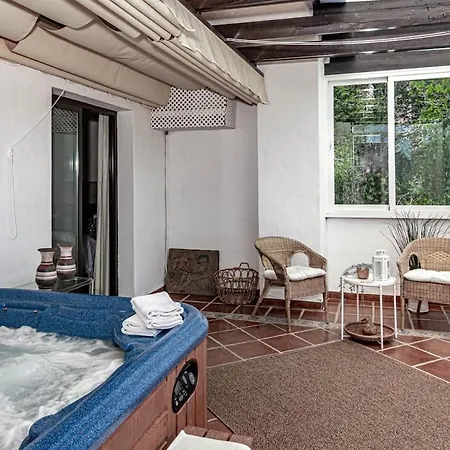 Apartman Lag - Spacious Townhouse With Private Jacuzzi Benahavís