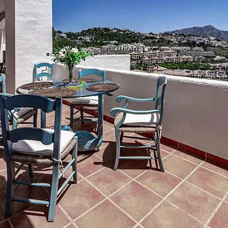 Lag - Spacious Townhouse With Private Jacuzzi Apartman