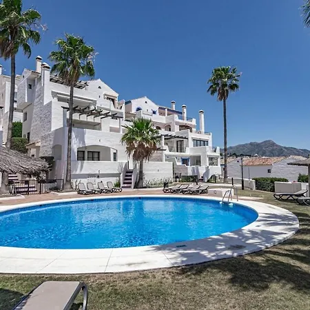 Lag - Spacious Townhouse With Private Jacuzzi Apartman Benahavís