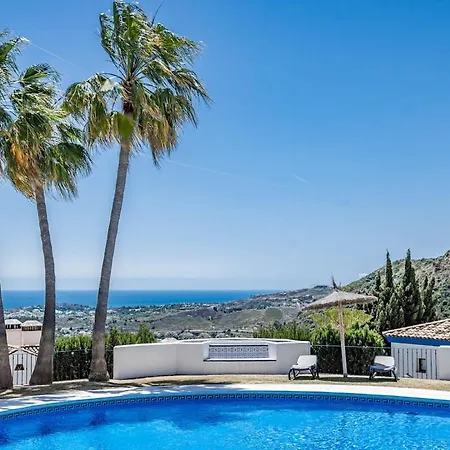 Apartman Lag - Spacious Townhouse With Private Jacuzzi