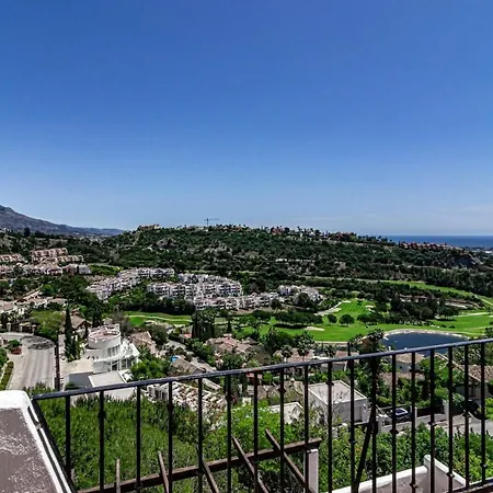 Lag - Spacious Townhouse With Private Jacuzzi Apartman